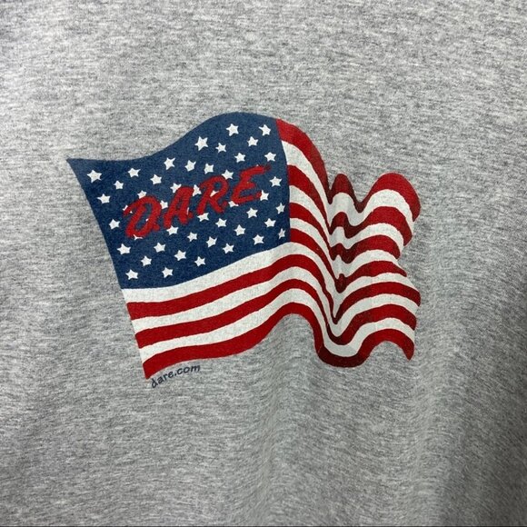 Vintage DARE American Flag Short Sleeve Tee Fruit of the Loom Size Large T-Shirt - Picture 3 of 12